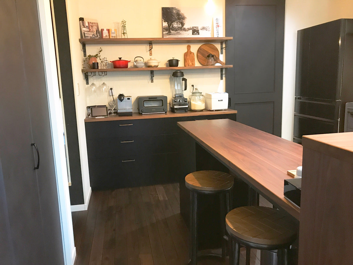 日本製 モダンデザイン キッチン食器棚（ウォルナット×ブラック） IMG_0342_1200x1200.jpg?v=