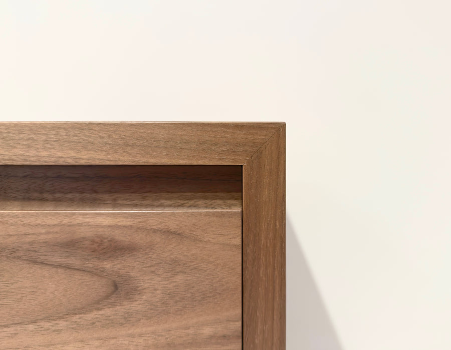 折りたたみ化粧台。角アップ。オーダーメイド家具事例写真。