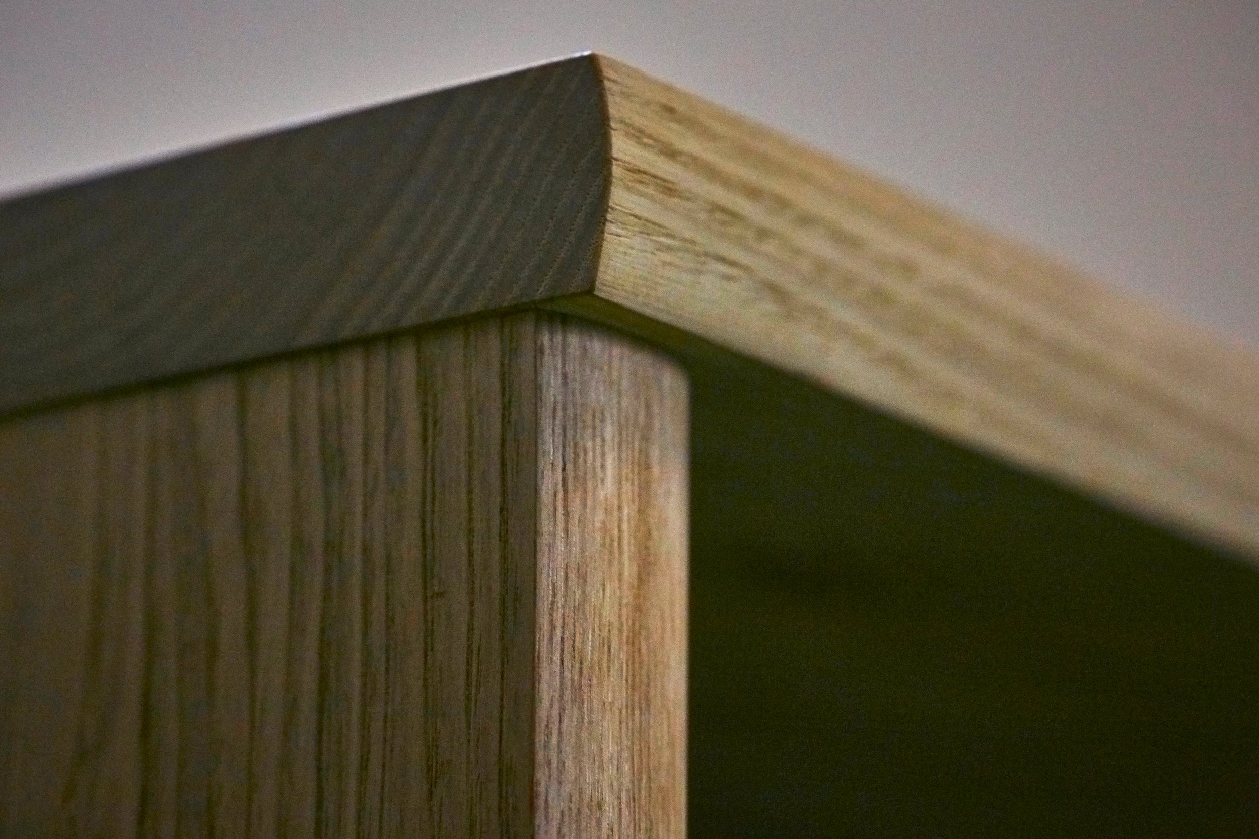 ローテーブル。クリ材。アップ。オーダーメイド家具事例写真。