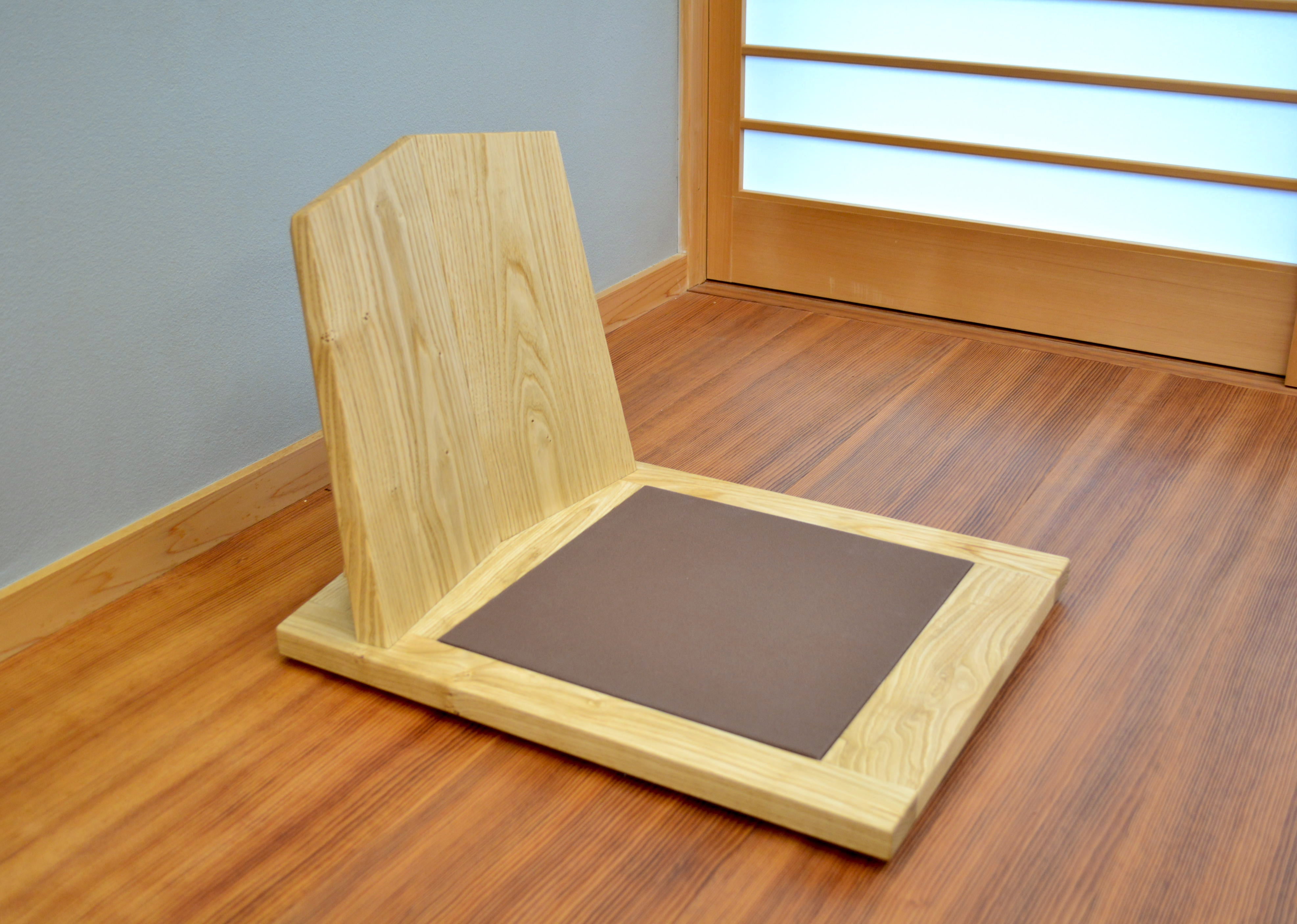 座椅子。座布団無し。オーダーメイド家具事例写真。