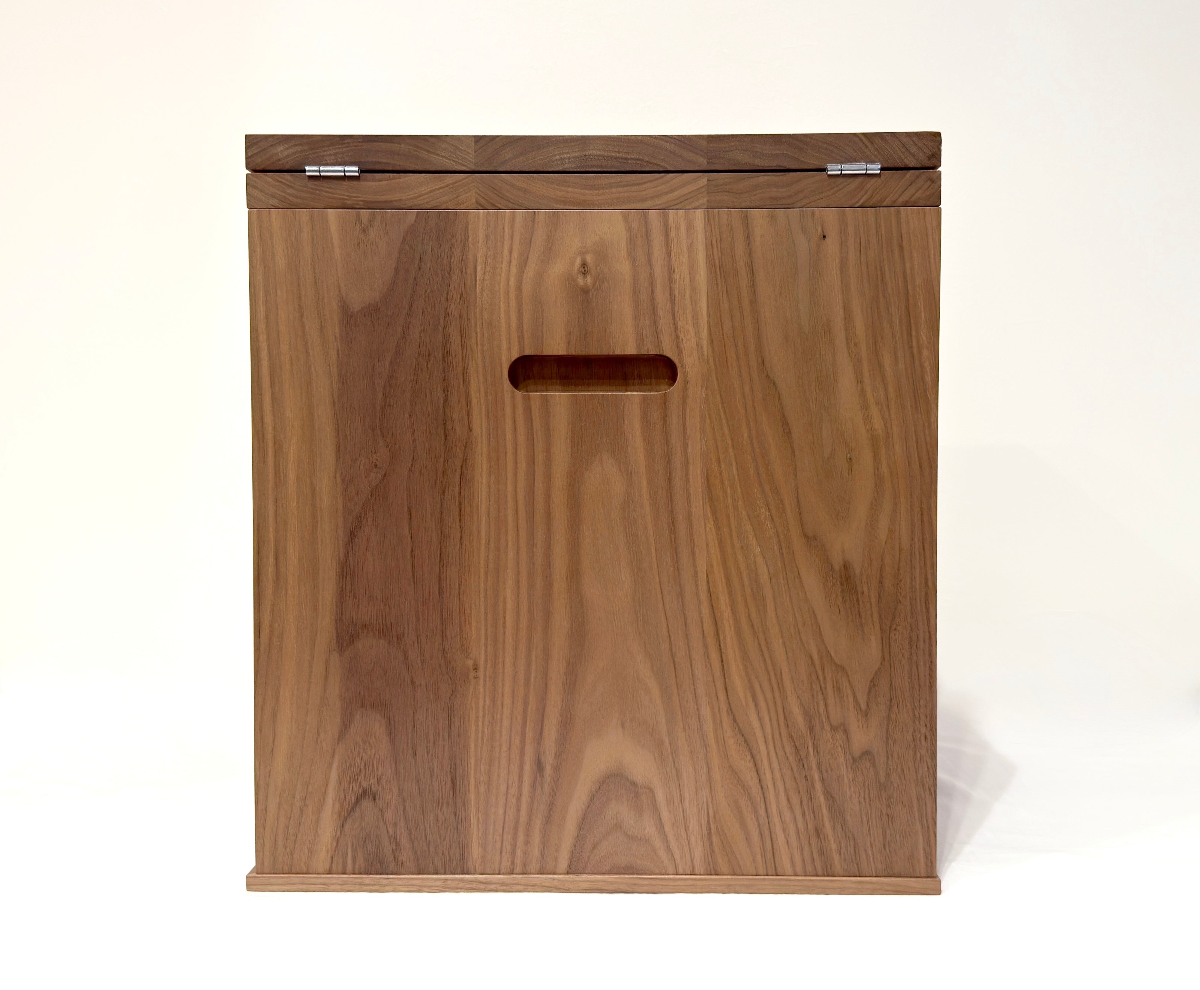 折りたたみ化粧台。側面。オーダーメイド家具事例写真。