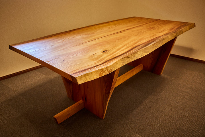 会議テーブル。ケヤキ一枚板。単体。オーダーメイド家具事例写真。