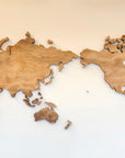クス材の世界地図。正面。オーダーメイド家具事例写真。