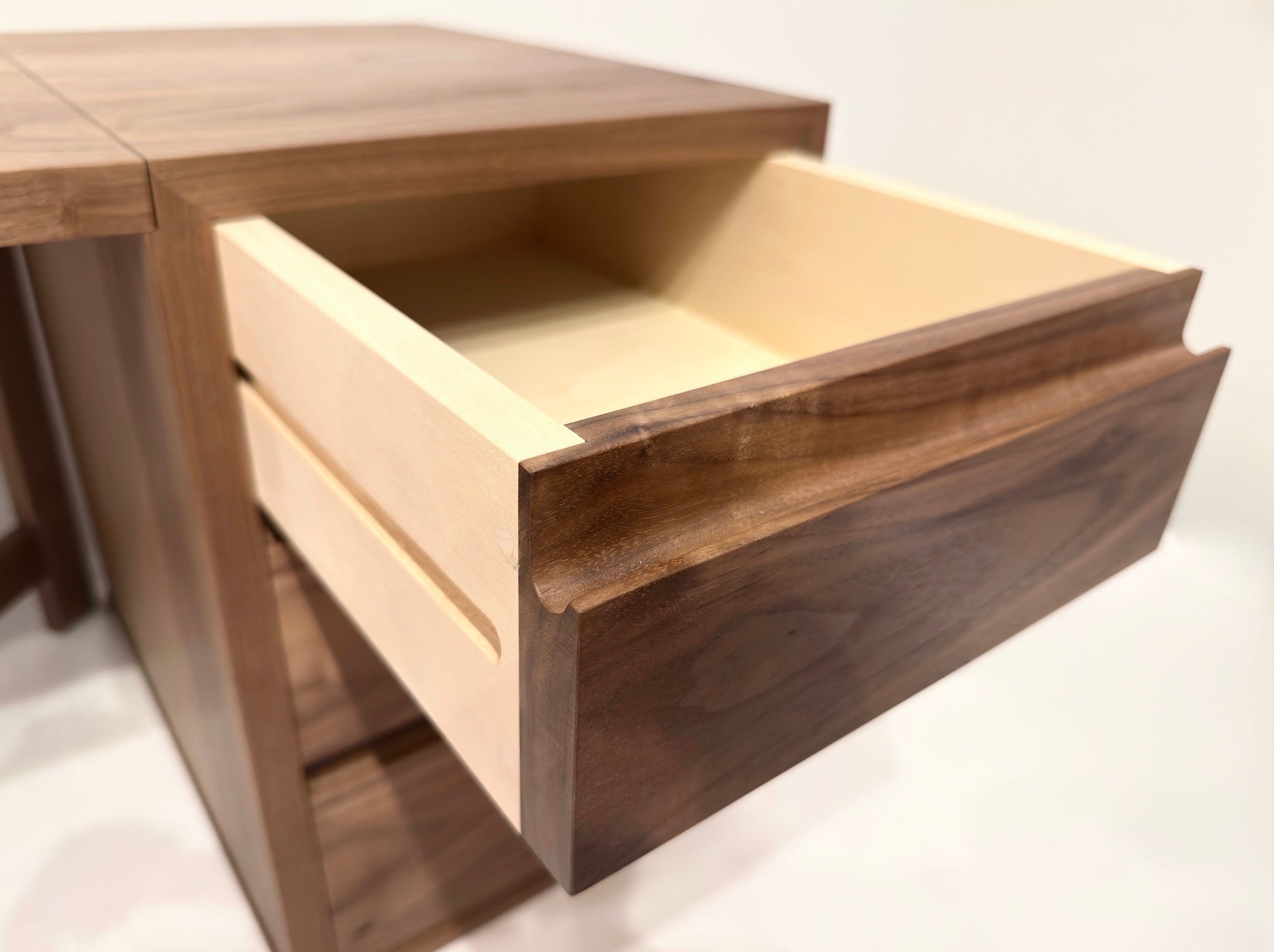 折りたたみ化粧台。引き出しアップ。オーダーメイド家具事例写真。