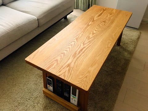 天板の上にモノを置かない。収納付きセンターテーブル