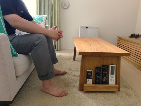 天板の上にモノを置かない。収納付きセンターテーブル