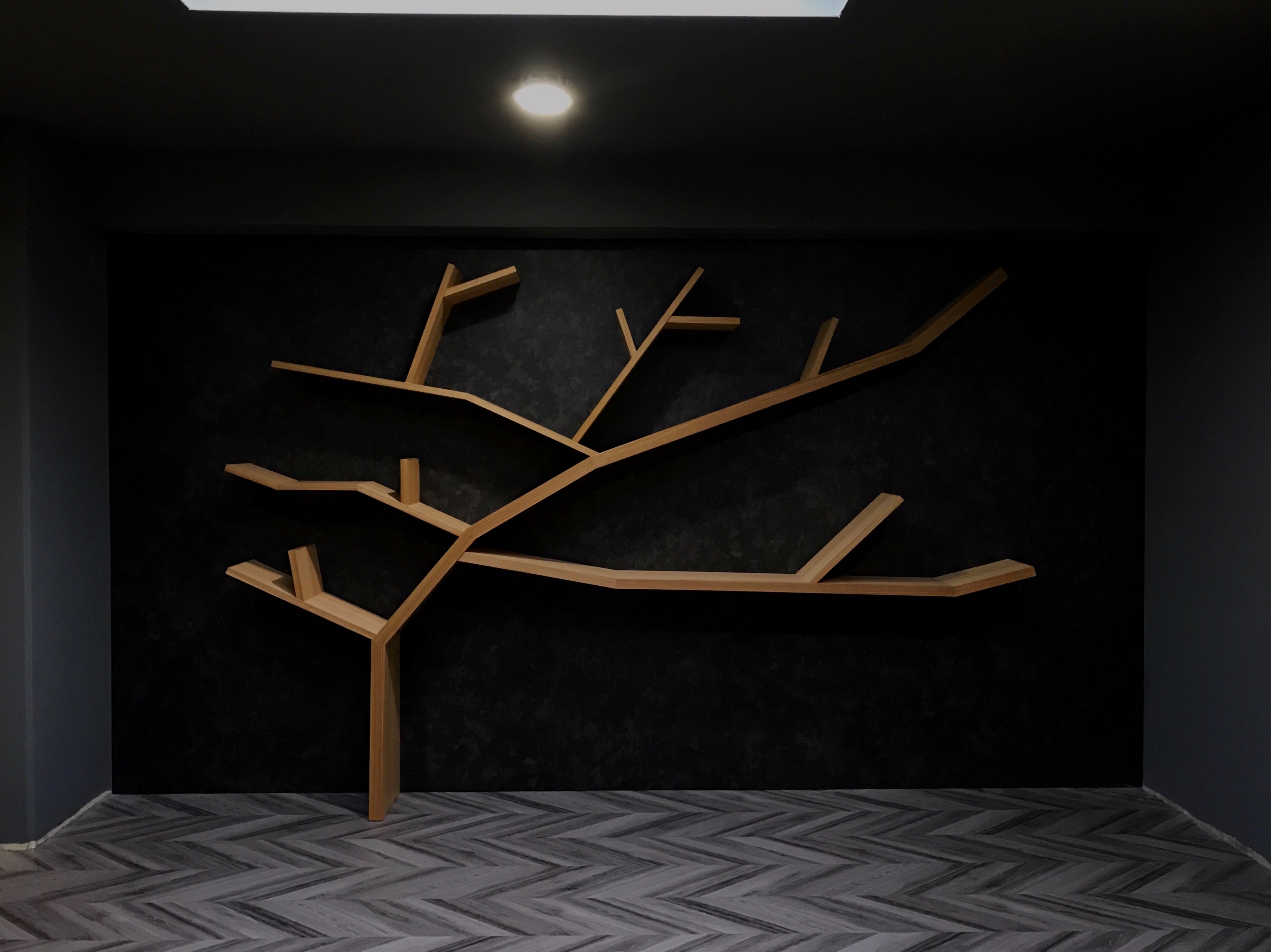 ツリー型本棚。オーダーメイド家具事例写真。